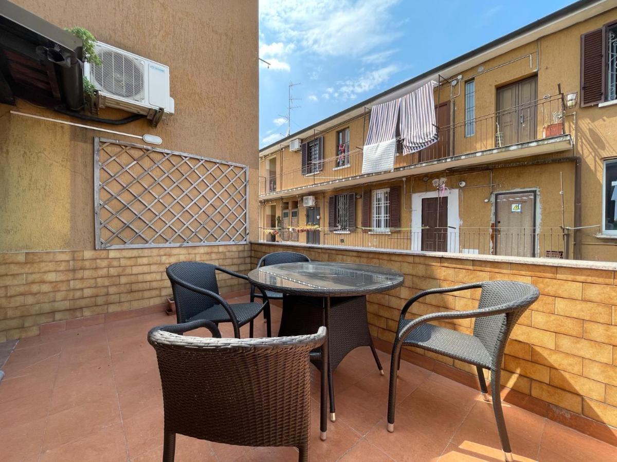 Апартаменты De Sura - La Terrazza Sul Naviglio Милан Экстерьер фото