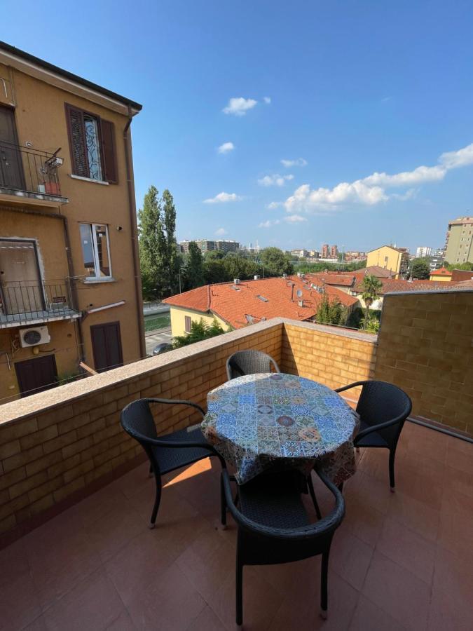 Апартаменты De Sura - La Terrazza Sul Naviglio Милан Экстерьер фото
